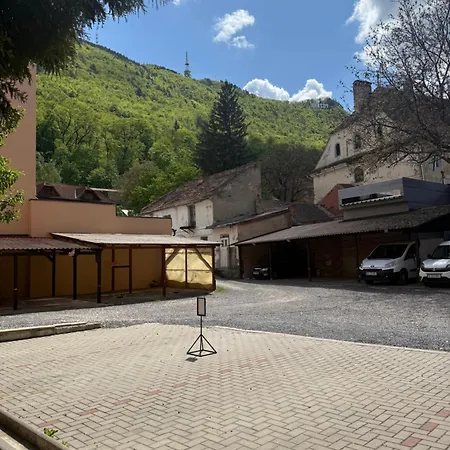 Toni S Luxury Place